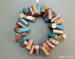 Cut the base of the cork so that the corks are applied at an angle. Diy Painted Wine Cork Wreath Sheknows