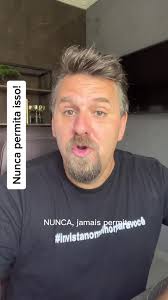 Nunca permita que alguém coloque preço no seu trabalho… Quem faz isso é  você! . . . #job #trabalho #emprendedor #valor
