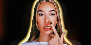 Julia Wolf: "When I do what's best for me I get pinned as the bad guy"