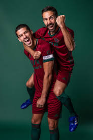 Portugal já administrou seis milhões de doses de vacinas. Com Legiao Lusa No Elenco Wolverhampton Lanca Uniforme Nas Cores De Portugal Brasil Mundial Fc Ge