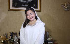 Harus pindah ke rumah baru, perasaan prilly pun campur aduk. Bangun Rumah 4 Lantai Prilly Latuconsina Habiskan Rp20 Miliar Okezone Celebrity