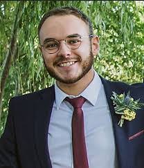 Robert Fleissner's Instagram, Twitter & Facebook