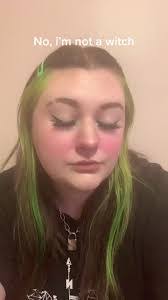 Amanda Gullickson's Instagram, Twitter & Facebook