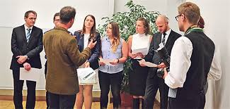The code is used to identify an individual branch of a financial organization in germany. Munchener Studenten Lernen Unternehmerisches Denken