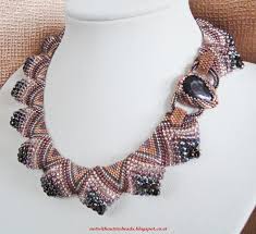 There are 2 anleitung perlen fädeln for sale on etsy, and they cost $15.22 on average. Not Without My Beads Nicht Ohne Meine Perlen Plastische Peyote Halskette Sculptural Peyote Necklace