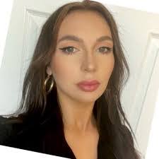 Alina Cheung's Instagram, Twitter & Facebook