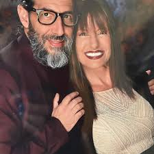 hi my name is mark corral class of 81/82 im an A/F OWL Alumni tuesday was  the passing of my wife of 33 years we met in avondale and got married by