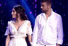 Ο ηθοποιός ευτυχώς φορούσε κράνος και γλύτωσε τα. Just The 2 Of Us Epeisodio 7 6 6 2020 Apoxwrhsan O Lewnidas Kalfagiannhs Kai H Krystallia Greek Web Tv Live