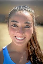 Saugus runner Kaylee Thompson shines in season debut