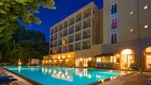 Διαβάστε τα σχόλια για τα ξενοδοχεία και επιλέξτε το καλύτερο ξενοδοχείο για τη διαμονή σας. Corfu Golden Hotels