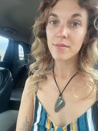 This is a primary bedroom suite for lease in a single family home. It is a  long term lease in a spacious single family home in Summit Cove that is  walking distance