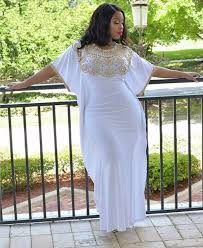 Black And White Evening Gowns Plus Size African White Sequined Plus Size Prom Dresses Gold Beaded Jewel Neck Short Sleeves Evening Gowns Cheap Floor Length Chiffon Formal Dress Black Prom Dresses Chea African Prom Dresses Gold Plus Size