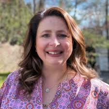 Thanks to Lake Forest College alumna Laura Nielsen, Senior Director at KPMG  International, for sharing her journey from a BA in Business to Deputy  Global Chief Information Security Officer, with Lake… |