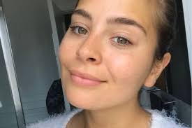 stories of no makeup shaming which