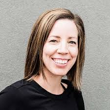 Amanda Mallette's Instagram, Twitter & Facebook