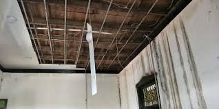 Mampi sebentar ke wisata sejarah yang ada di bekasi yaitu gedung juang 45 atau gedung juang tambun. Menengok Gedung Juang Yang Jadi Saksi Warga Bekasi Pertahankan Kemerdekaan Halaman All Kompas Com