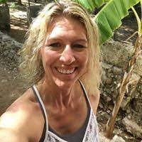 Maggie Steinhauer's Instagram, Twitter & Facebook