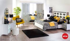 مفرش السرير يقع عليه عامل كبير في إكمال الشكل العام للديكور اختاريه مزخرفا وسوف تحصلين على ديكور رائع أنيق هاديء ومتكامل Furniture Home Decor Modern House