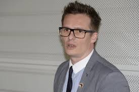 hockey sur glace Ligue Magnus. Hockey sur glace : ancien manager des Gamyo  d'Epinal, Anthony Maurice réclame près de 35 000 euros au club