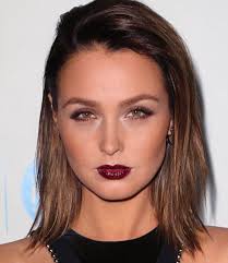 Camilla Luddington Mit Bildern Frisuren Gerade Frisuren Haar Styling