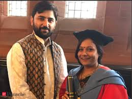 Arunima Sinha Arunima Sinha World S First Woman Amputee To Scale Everest Now Has A Doctorate The Economic Times I (arunima sinha), the national level volleyball player has become world's first indian female amputee to climb mount everest even after going through a tragedy in which i lost my one leg.