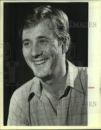 Wayne Elkins's Instagram, Twitter & Facebook