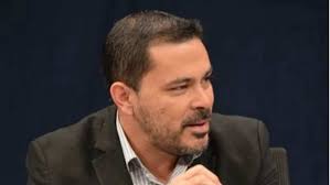 Ciudadano presenta recurso contra un aspirante a comisionado del IAIP