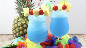 Blue Hawaiian Cocktail Recipe Hawaiian Cocktails Frozen Cocktails Frozen Fruit Smoothie