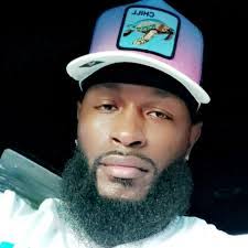 Aaron Slatton's Instagram, Twitter & Facebook