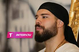 Adaktar: Imaću još 3 sina, ali rodiće ih surogat majka. Anđela je previše  zgodna da bi to telo neko upropastio