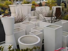 Unfurl a touch of class with our versailles planters. Versailles Urn Pillar Pots R Us