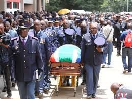 +27 (0) 12 393 1000 saps head office koedoe building 236 pretorius street pretoria private bag x94 pretoria 0001 gps coordinates: Awkward Police Officers Completely Bungle Salute At Memorial Service Video 2oceansvibe News South African And International News