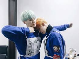 Jimin était excité par cela et a affirmé qu'il avait rattrapé suga. Calling All Yoonmin Shippers Here S A Collection Of Bts Suga And Jimin S Moments Together Channel K