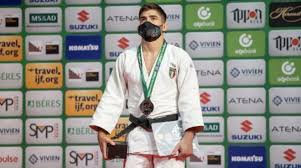 Jun 07, 2021 · manuel lombardo conquistata la medaglia d'argento ai mondiali di judo in svolgimento a budapest. Mondiali Di Judo Manuel Lombardo E Argento Con Pass Olimpico Il Faro Online