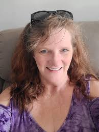 Introduction and photo sharing in a witch community