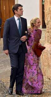 Prince philip, the duke of edinburgh has died at the age of 99, buckingham palace announced on friday.a tweet from the official royal family account. Royalty Pomp The Princes