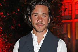 Jack savoretti has partnered with war child & plus1 so that a portion of proceeds goes to support children and families in communities affected by war throughout the world. Jack Savoretti On Working With Bob Dylan British Gq British Gq