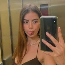 Carla Galan (@Carlxgm_)