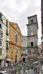 Le vicende della sua progettazione e dei successivi lavori sono abbastanza complesse. Basilica Di San Lorenzo Maggiore Wikipedia