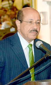 Montás emplaza a abogado Santamaría