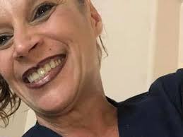 Fundraiser for Lisa Rezentes by Hannah Rezentes : Help Lisa After Amputation