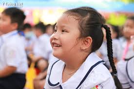 Ngày hội Đón học sinh lớp Một "TRƯỜNG MỚI BẠN MỚI" 2023: Lúc đi hết mình,  lúc về toàn hình xinh nha các bạn nhỏ trường TH Phan Chu Trinh