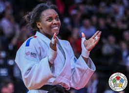 Il s'agit de marie branser, judokate congolaise d'origine allemande, et madeleine malonga « mado », judokate française d'origine congolaise. Madeleine Malonga Championne Du Monde Ini Sport