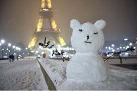 Pentru a fi la curent cu cele mai importante știri te așteptăm pe telegram. La Chaine Meteo Sur Twitter Ce Soir A Paris Un Bonhomme De Neige Vole La Vedette A La Tour Eiffel Paris Sous La Neige Neige A Paris Visite Insolite Paris
