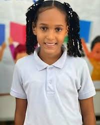 El Distrito Educativo, Sur-E, felicita a todos los estudiantes que  participaron en el Maratón Regional de Lectura “Yo amo leer”. De forma  especial felicitamos a la estudiante Melanie Duran Brito del centro