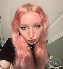 Super colorful is what we live for and this rainbow hair is sending us over  the moon! 🌈 @hairpaintedwithlove