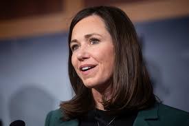 Alex Treadway's Instagram, Twitter & Facebook