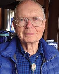 Paul Luckey's Instagram, Twitter & Facebook