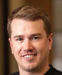 Sarah Rutt's Instagram, Twitter & Facebook