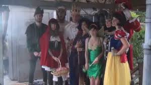 Many have specific themes that require particular costumes (pirates. Videos Murdermysterygames
